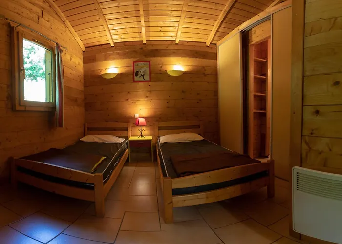 Les De La Gazonne * Sauveterre-de-Rouergue